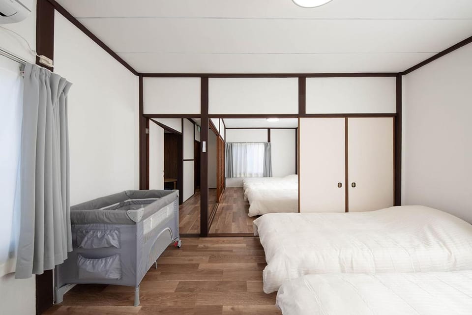 Bed, Bedroom, cot, air conditioner