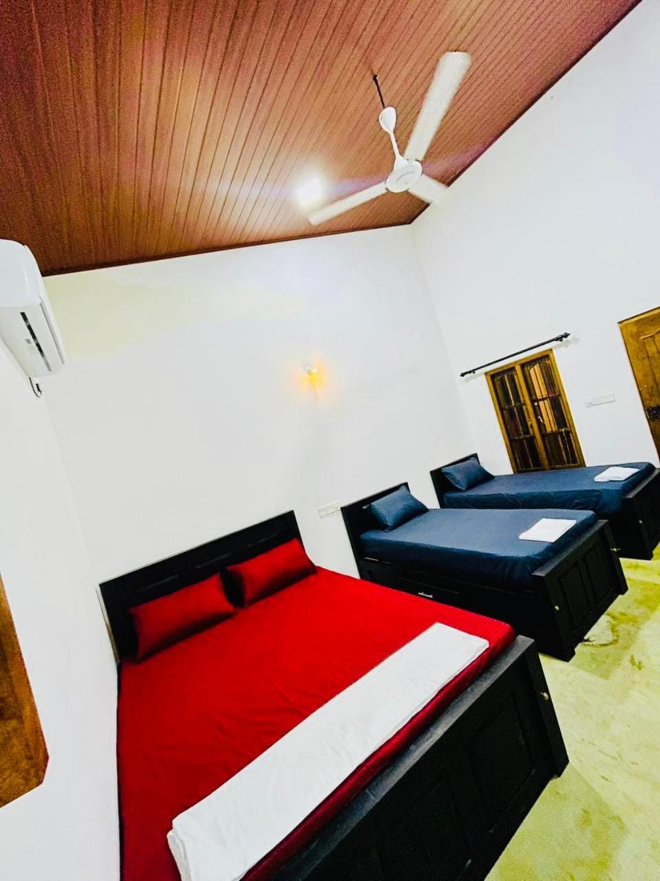 Bedroom, air conditioner