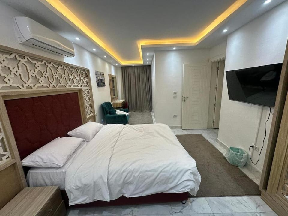 Elegant 3BR Luxury Suite - Fanadir Bay Apartment in Hurghada