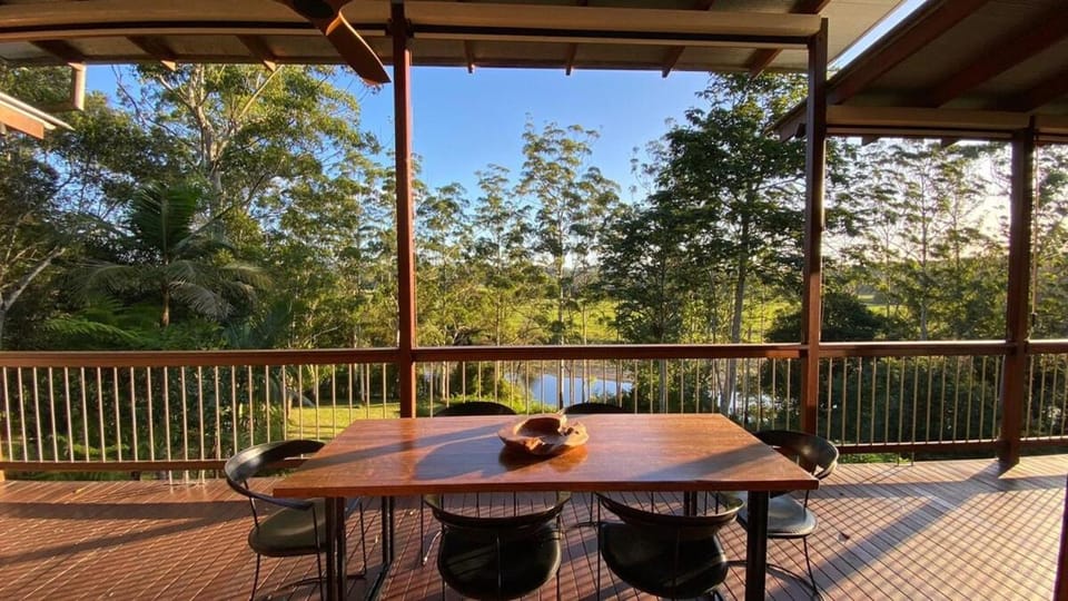 Stunning Retreat, River Frontage & Mountain Views House in Bellingen