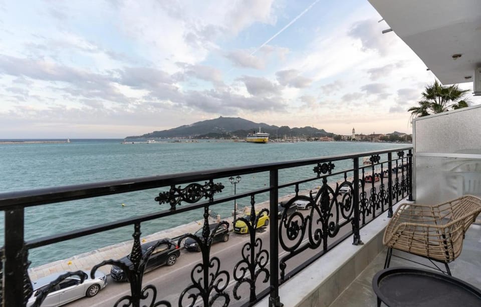 Balcony/Terrace, Seating area, Sea view