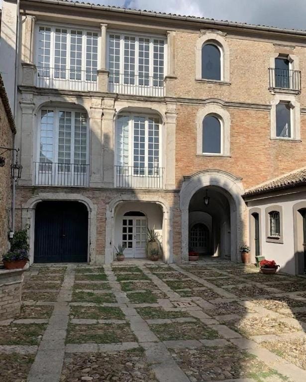 Inner courtyard view