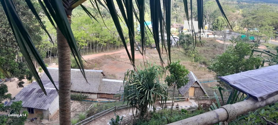 Khao Sok Moon Light Hill Camp Resort in Khlong Sok