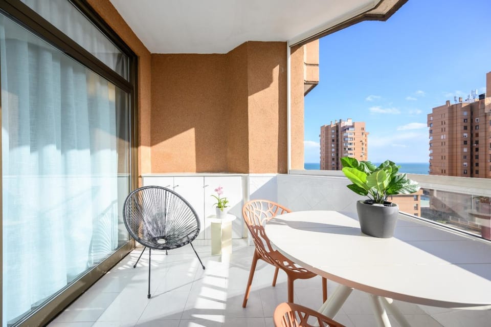 Day, View (from property/room), Balcony/Terrace, Dining area, Sea view