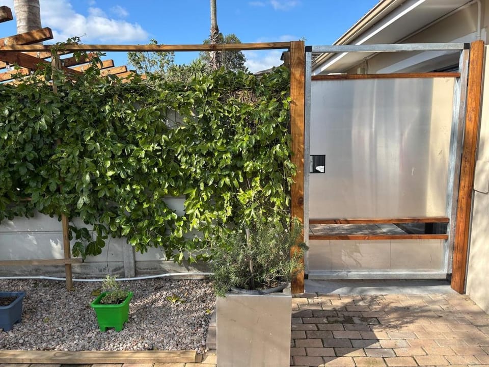 Urban Nest Self Catering Bed and Breakfast in Western Cape