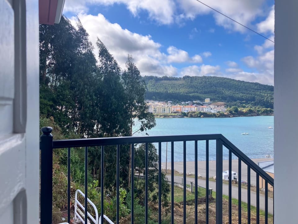 Wonderful of Livinggaliciabeach House in A Mariña Occidental