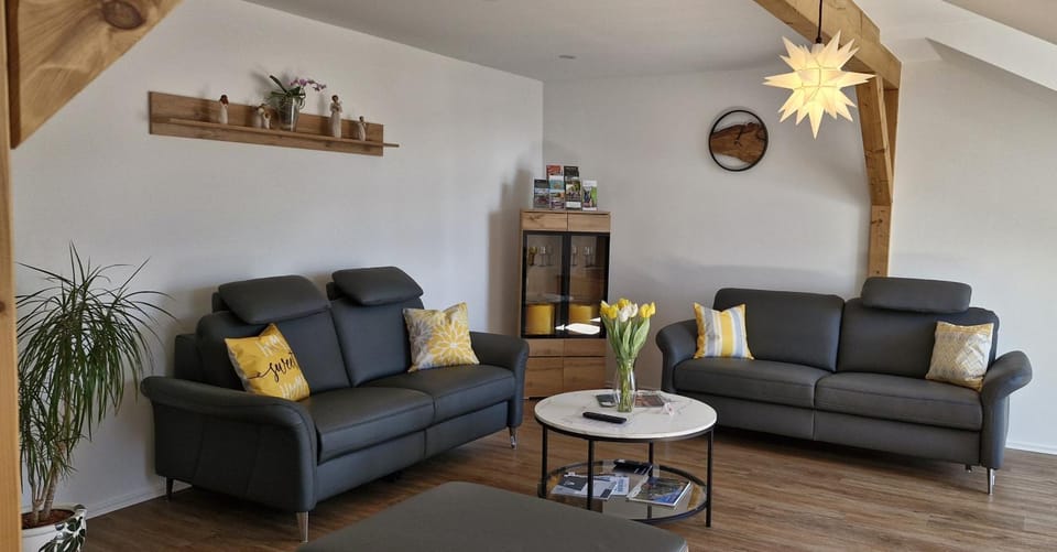 Living room, Photo of the whole room
