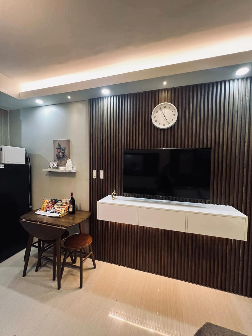 The Baylight Escape at Shore 2 Apartment in Pasay