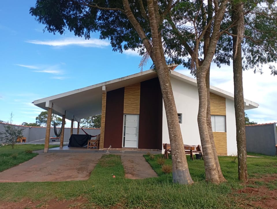Casa no Riviera de Santa Cristina 1 com Piscina em Arandu House in State of Paraná