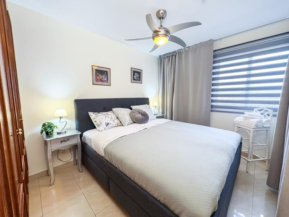 2 BR apartment with garage in Playa Paraiso Apartment in Canary Islands