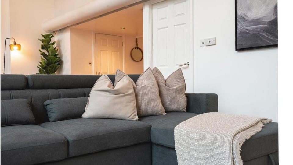 Victorian Luxury House - Pool Table - Sleeps 10 House in London