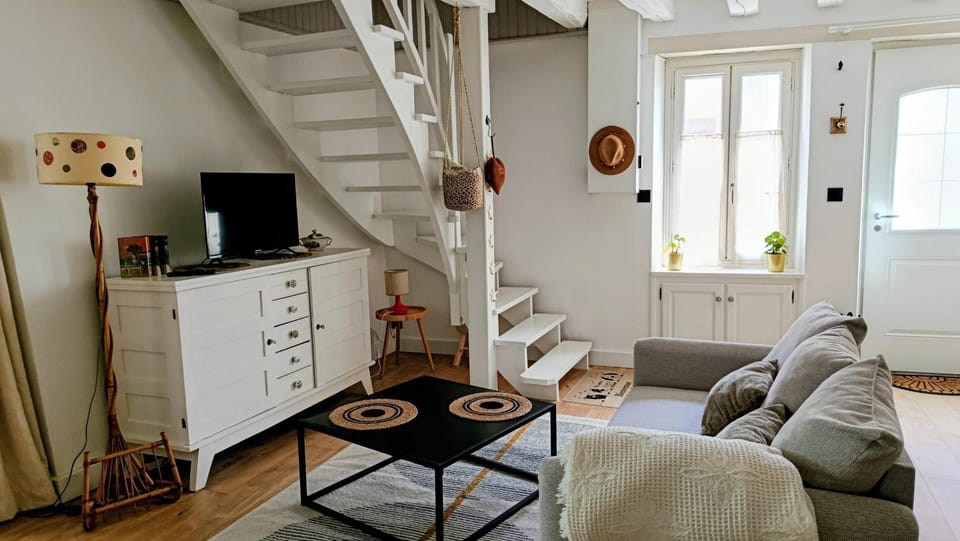 Maisonnette rénovée à 700m des bords de Loire House in Pays de la Loire