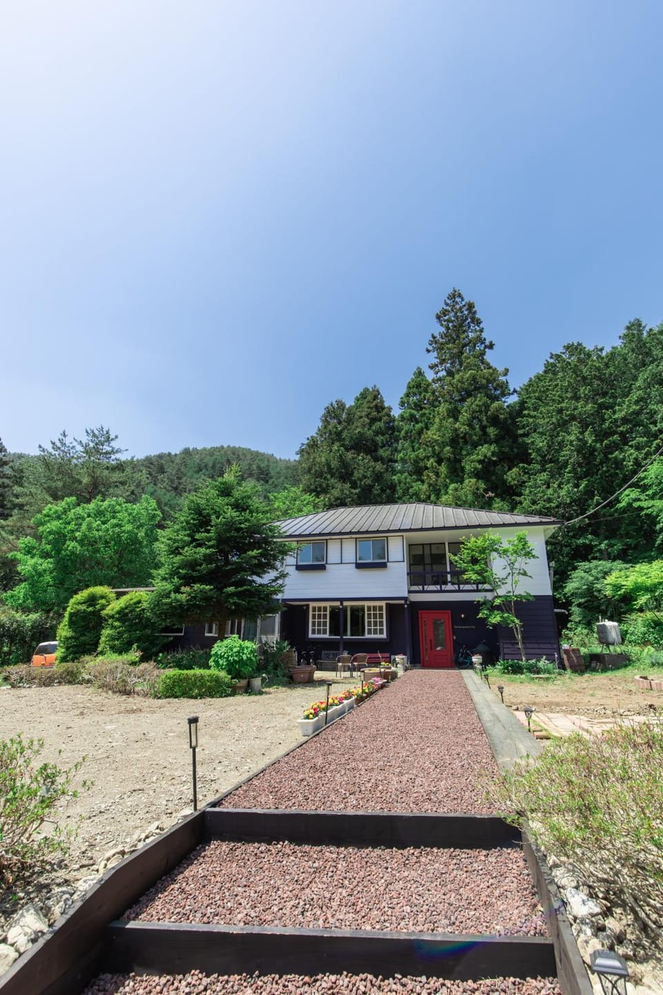 Property building, Mountain view, Quiet street view