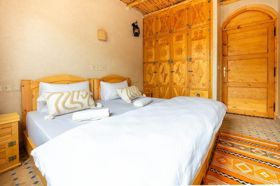 Bed, Bedroom, wardrobe