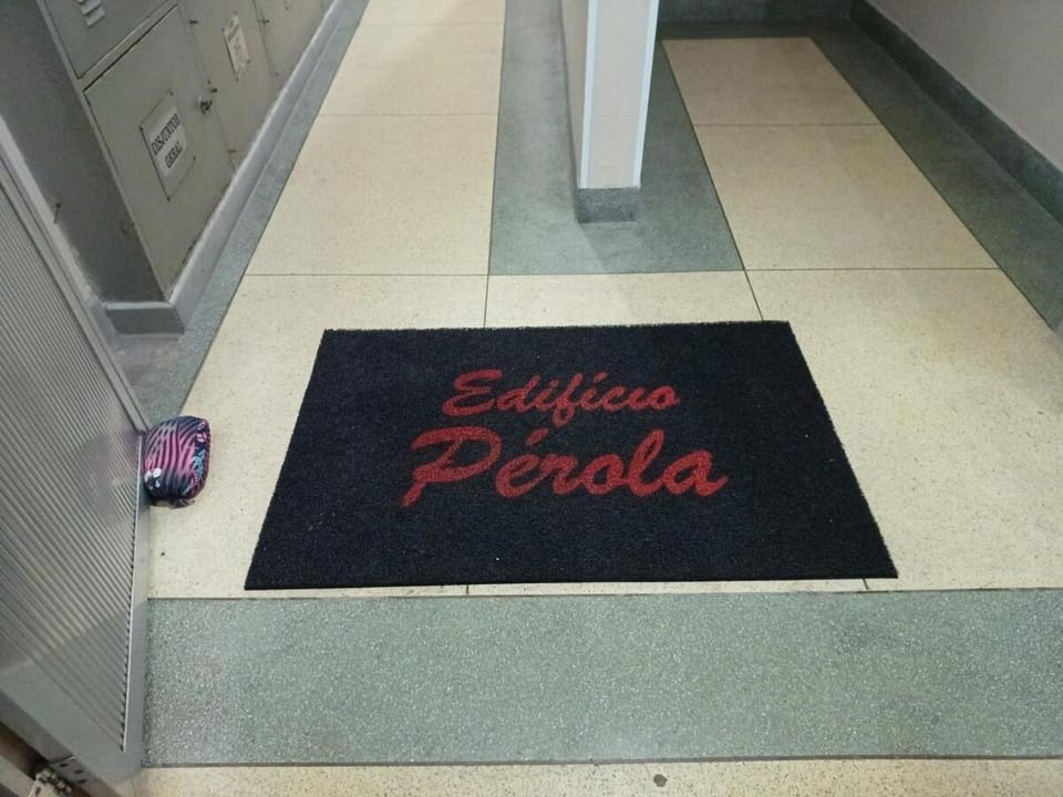 Comforto e localização no Boqueirão, Praia Grande Apartment in State of São Paulo