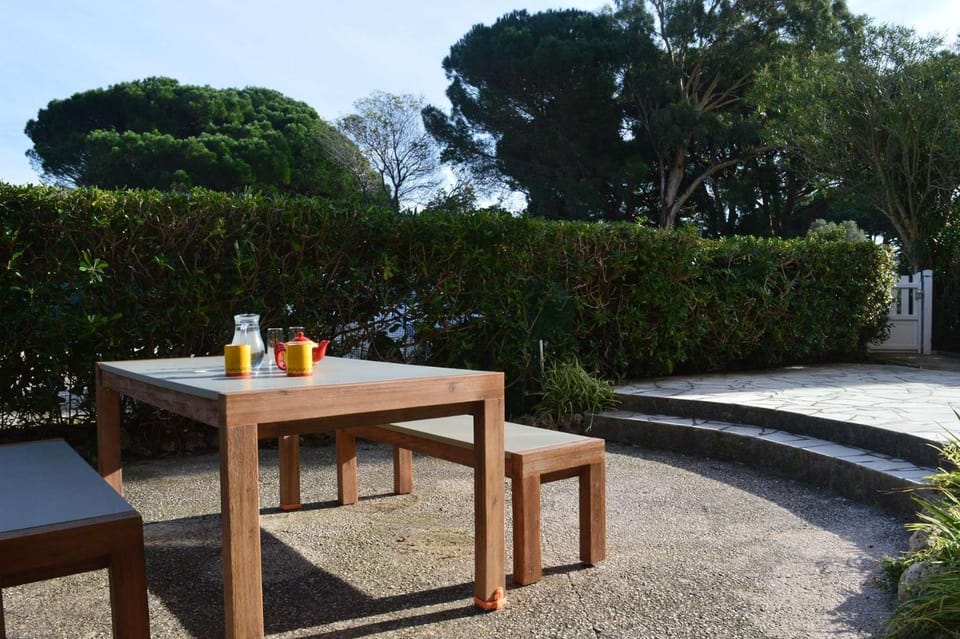 Day, Garden, Dining area, Garden view