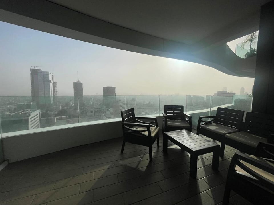 (Safe room inside)Luxury 3B With Balcony -By Vacay Apartment in Tel Aviv-Yafo