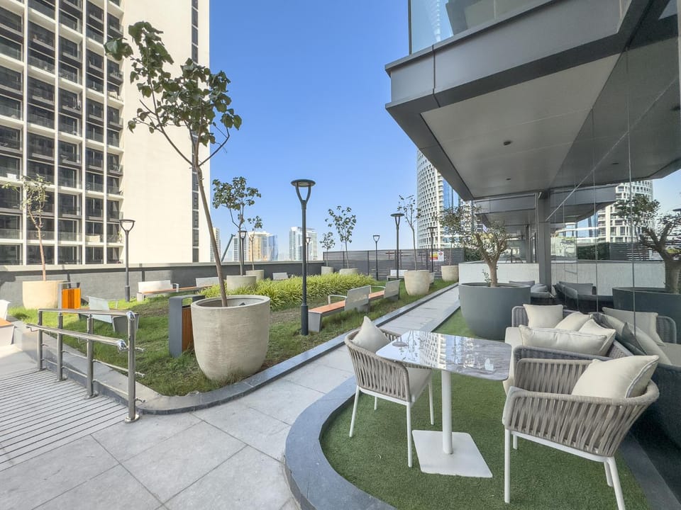 Luxury 1BR in Nobles Tower - Business Bay Skyline Apartment in Dubai