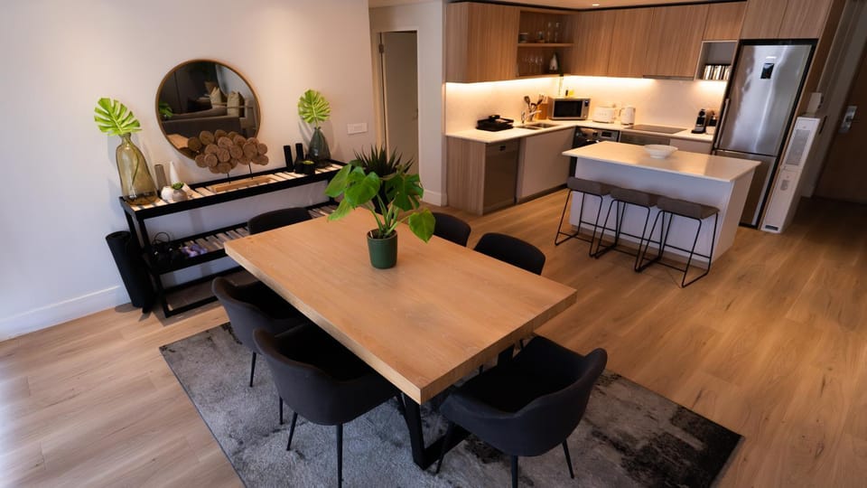 Kitchen or kitchenette, Living room, Dining area