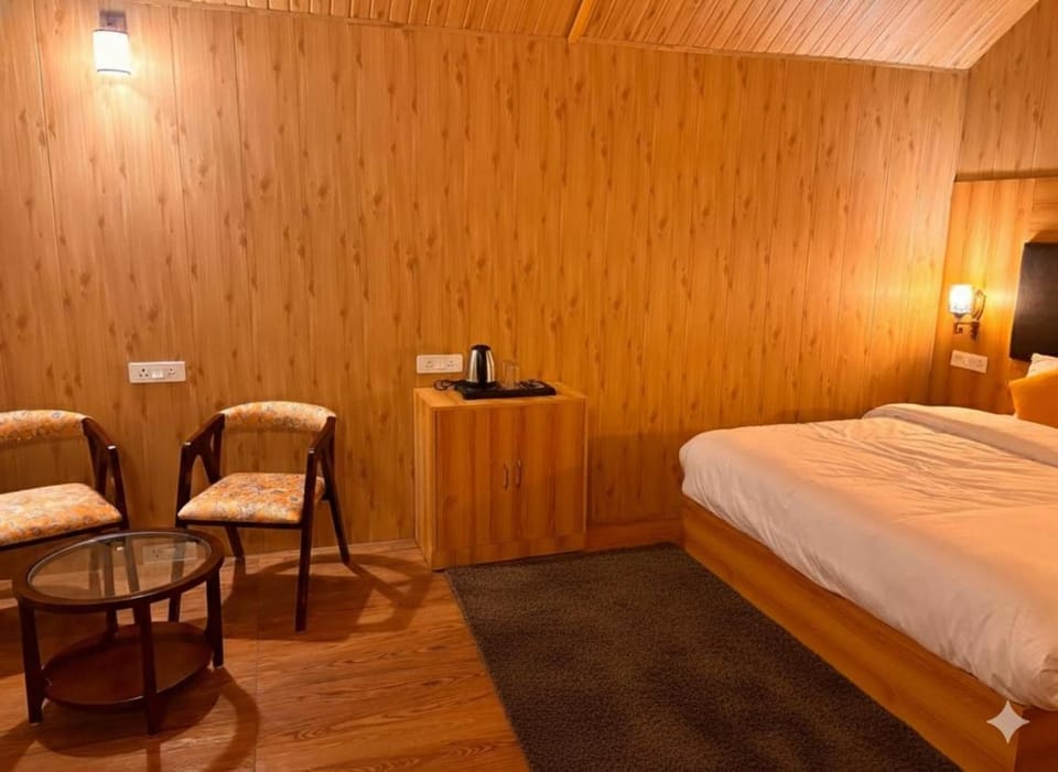 Bonfire Lakeview Treehouse Vacation rental in Uttarakhand