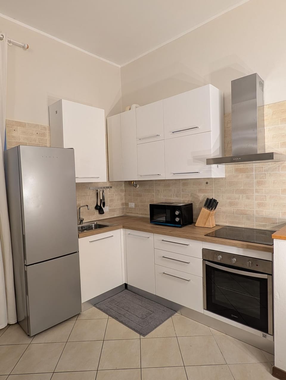 Ampio alloggio Milano-Lambrate desing district accessibile senza barriere architettoniche e letto king size Apartment in Milan