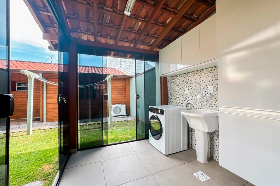Casa RenaPaty - Praia de Palmas House in Florianopolis