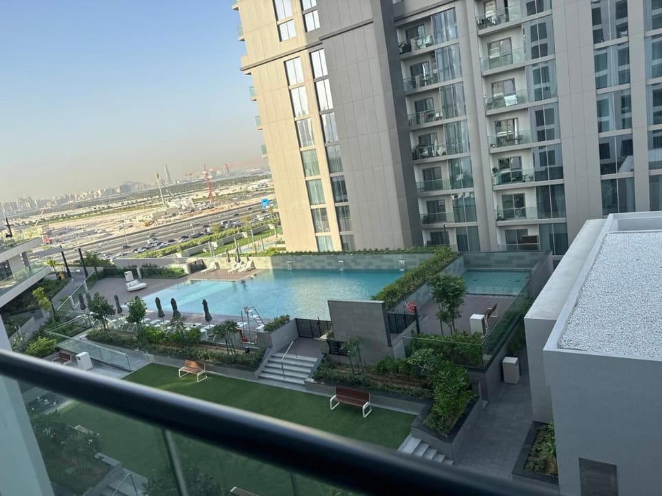 Creek Comfort and Coziness Apartment in Dubai