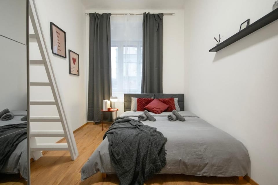 Bed, Bedroom, bunk bed