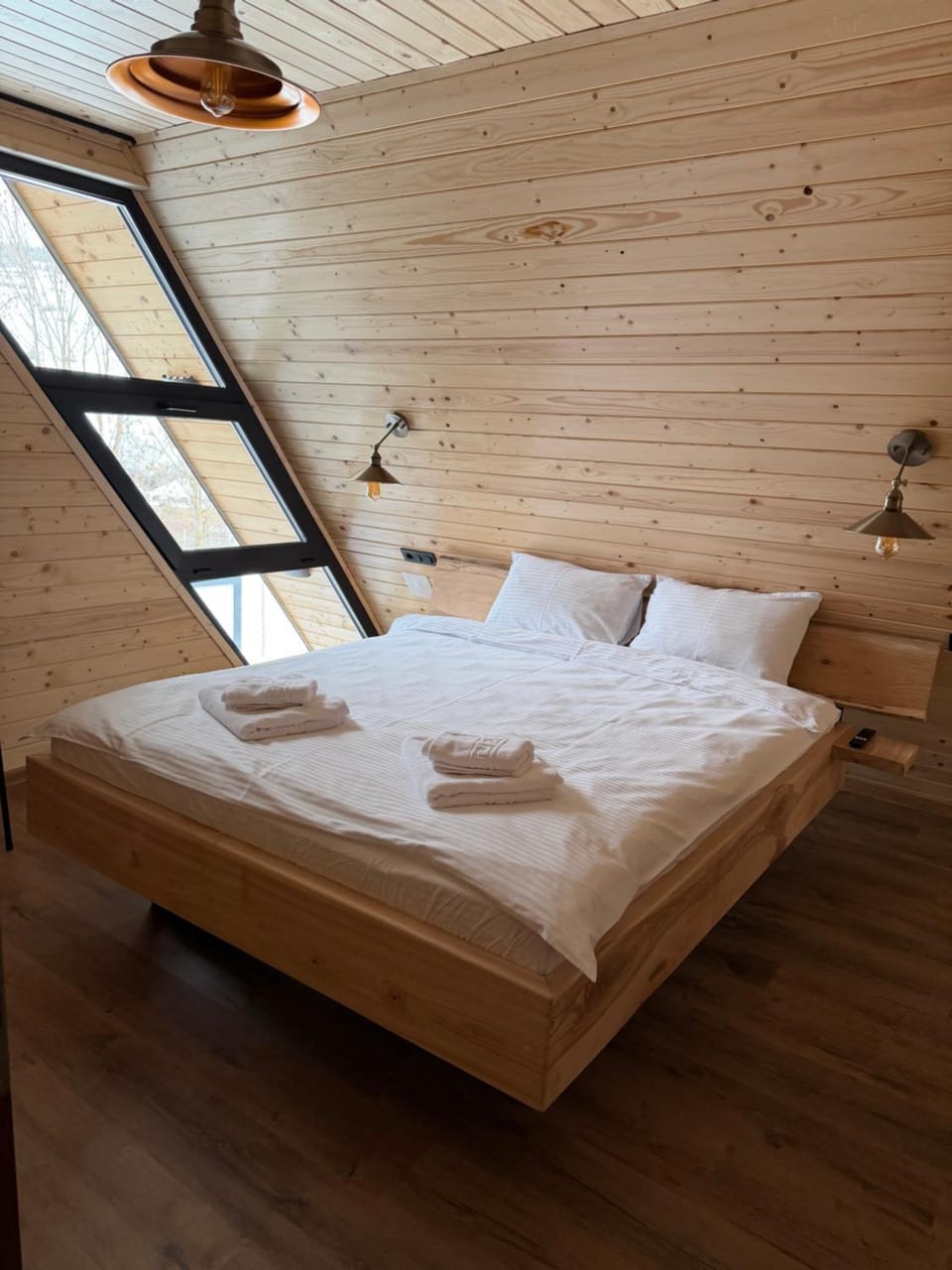 Refugiul din Deal Chalet in Cluj County