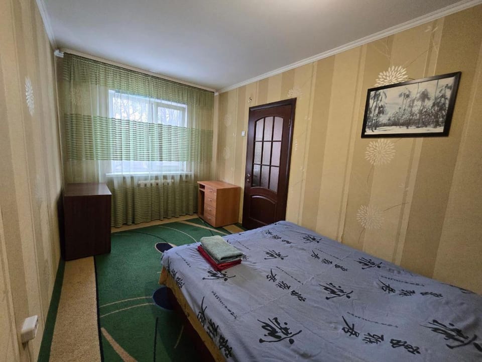 2квартира рядом с Шалимова улица Донца, Отрадный, Медгородок, Исида, НАУ Apartment in Kiev City - Kyiv