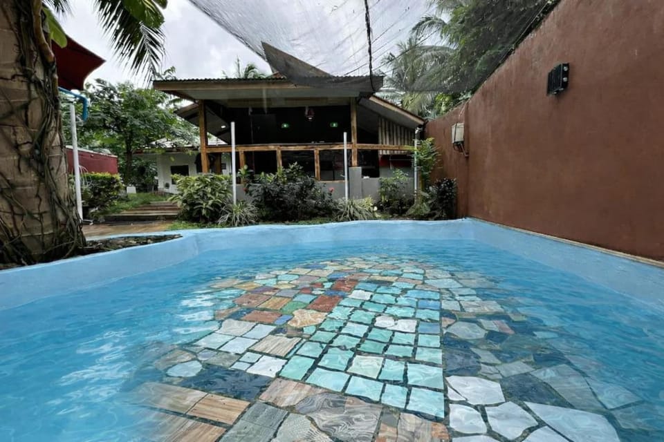 Swimming pool, Swimming pool