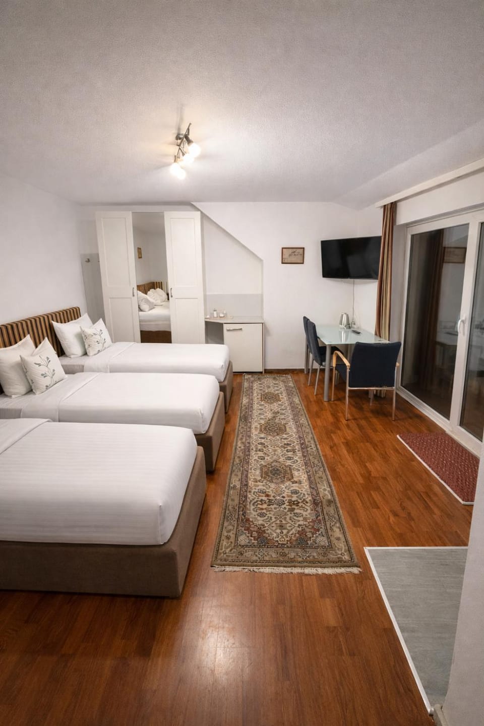 Zimmer & Apartments Wolfsberg C3 Bed and Breakfast in Carinthia, Austria