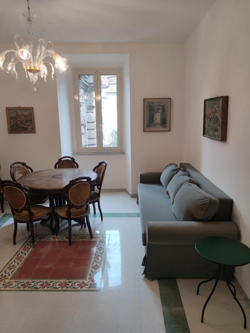 Seating area