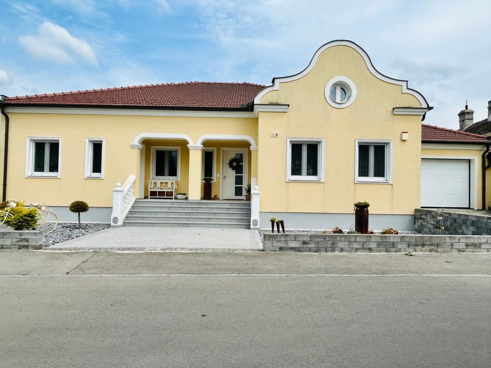 Ferienwohnung zum Glockenturm Apartment in Austria
