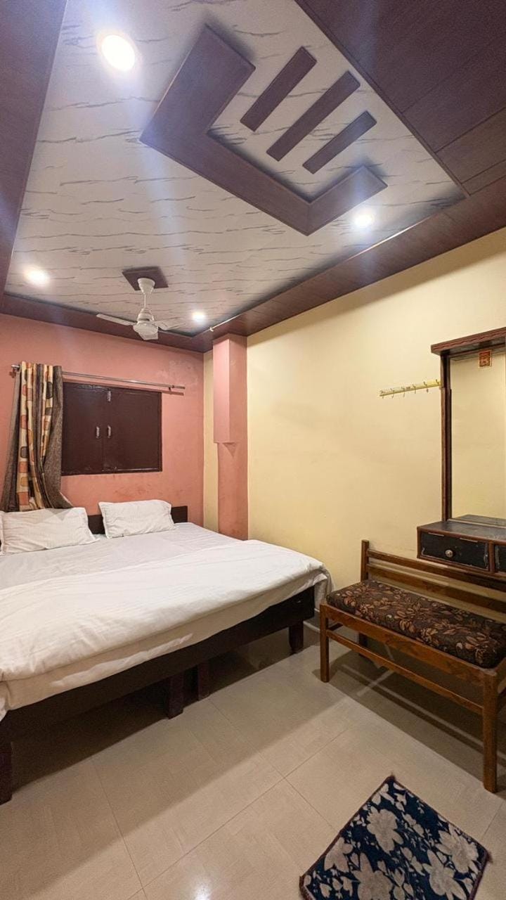 Vaishnavi Paying Guest House Bed and Breakfast in Varanasi