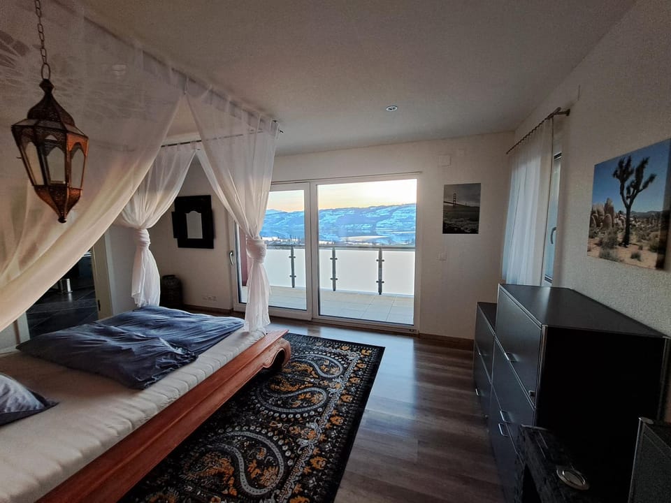 Hotel der Luxusklasse Whirlpool,Himmelbett Apartment in Canton of Lucerne
