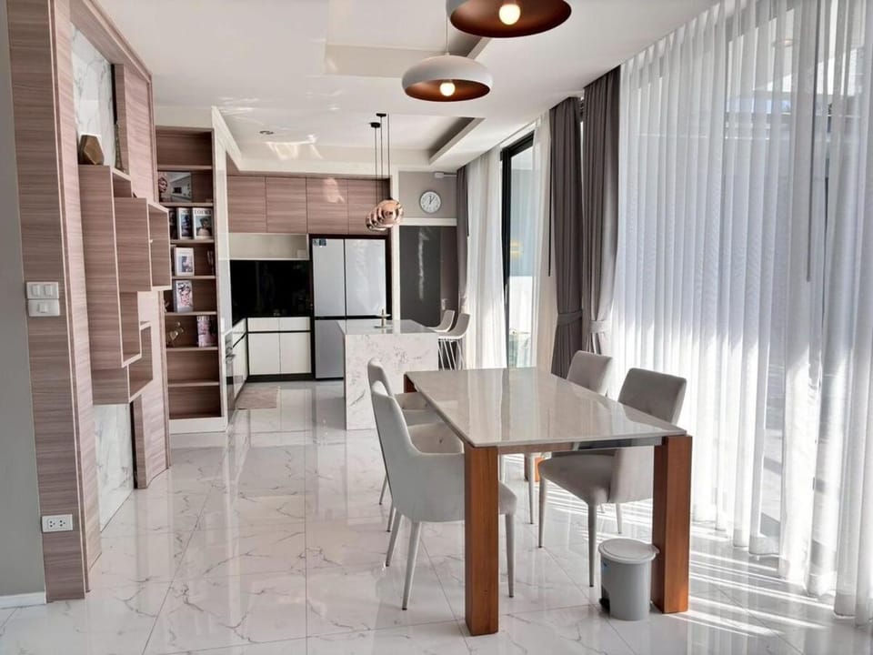 P1 Pool Villa l Private Pool 4 Bedrooms Villa in Thailand