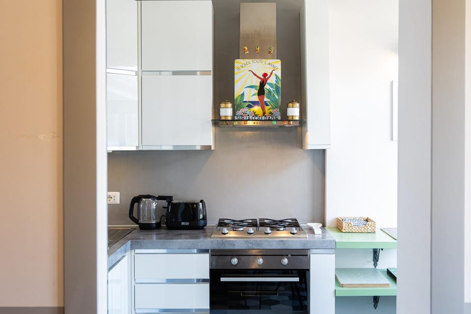 Kitchen or kitchenette, stove