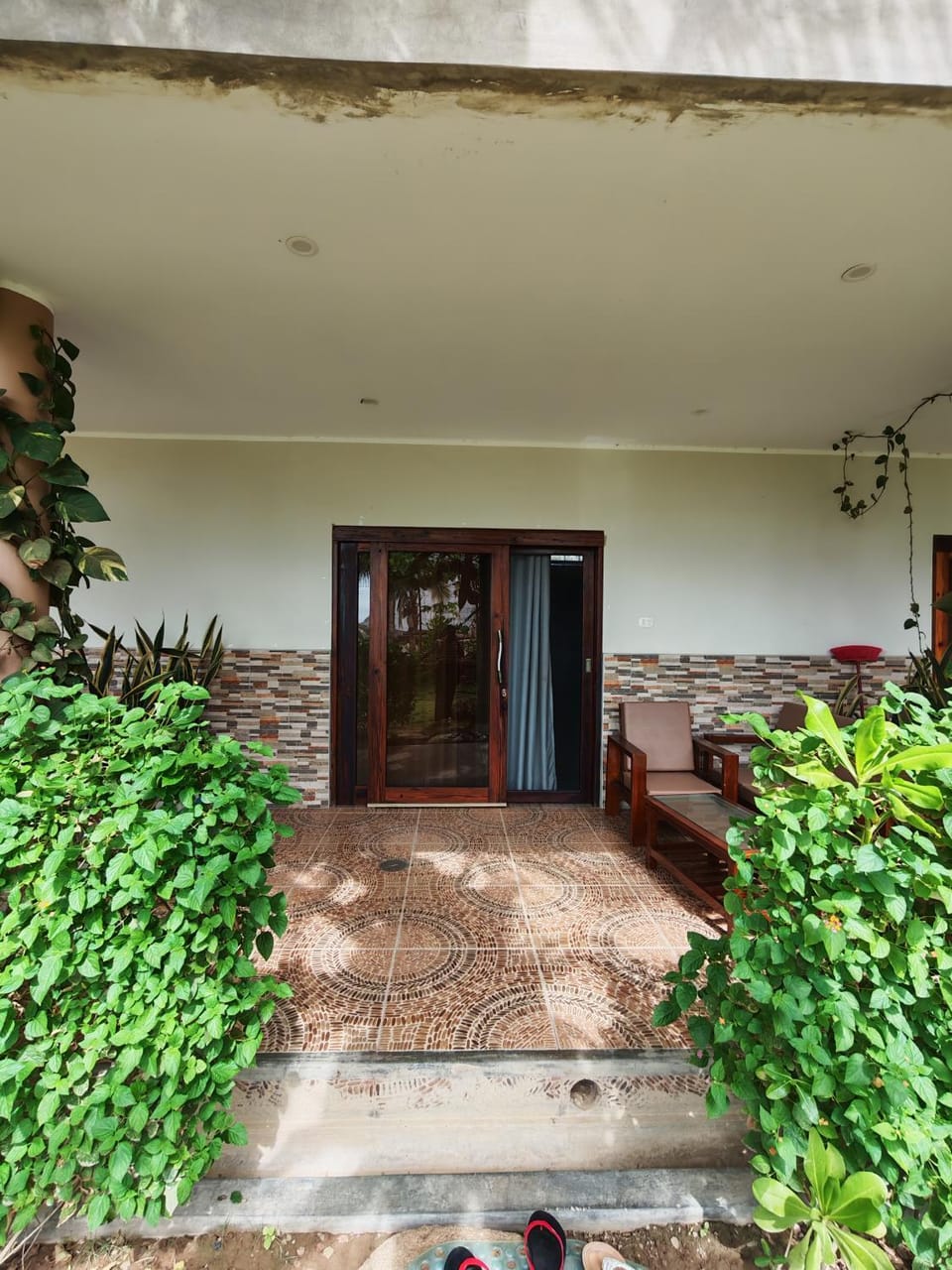 Facade/entrance
