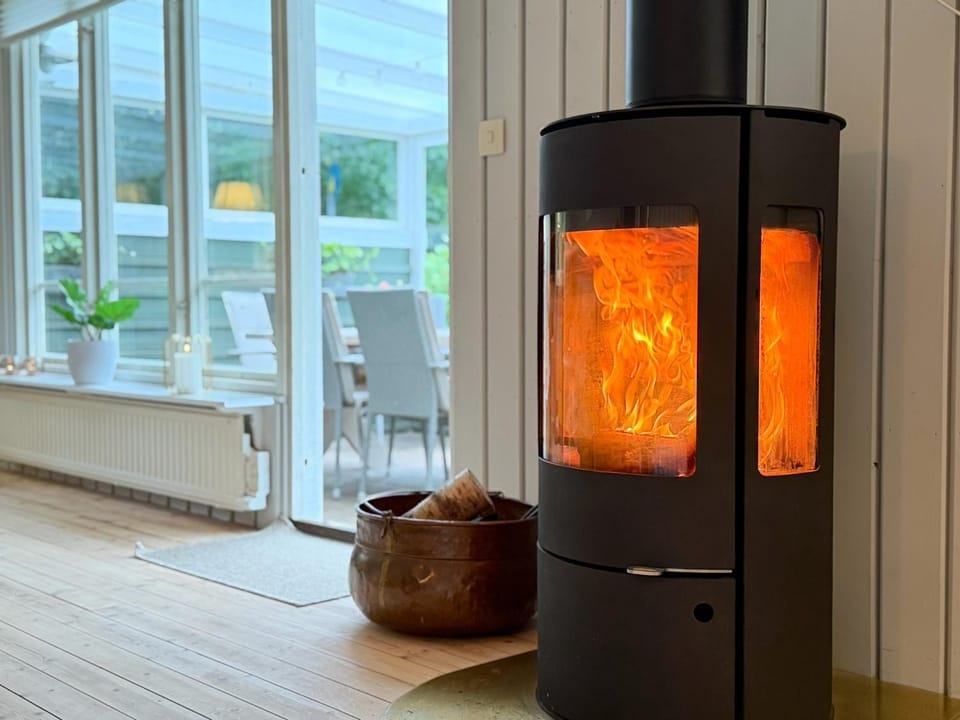 Wonderful cottage close to lakes House in Skåne County