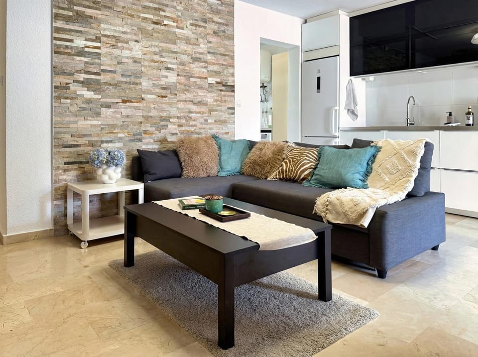 Kitchen or kitchenette, Living room, Seating area