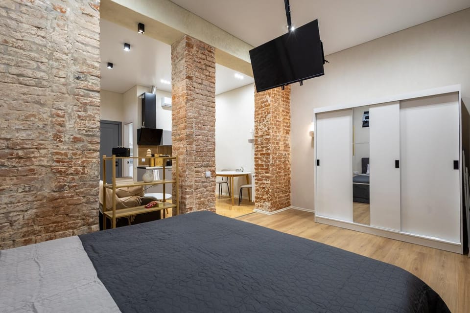 Photo of the whole room, wardrobe