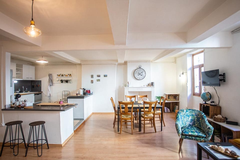 TV and multimedia, Kitchen or kitchenette, Living room, Seating area, Dining area, oven, pet friendly
