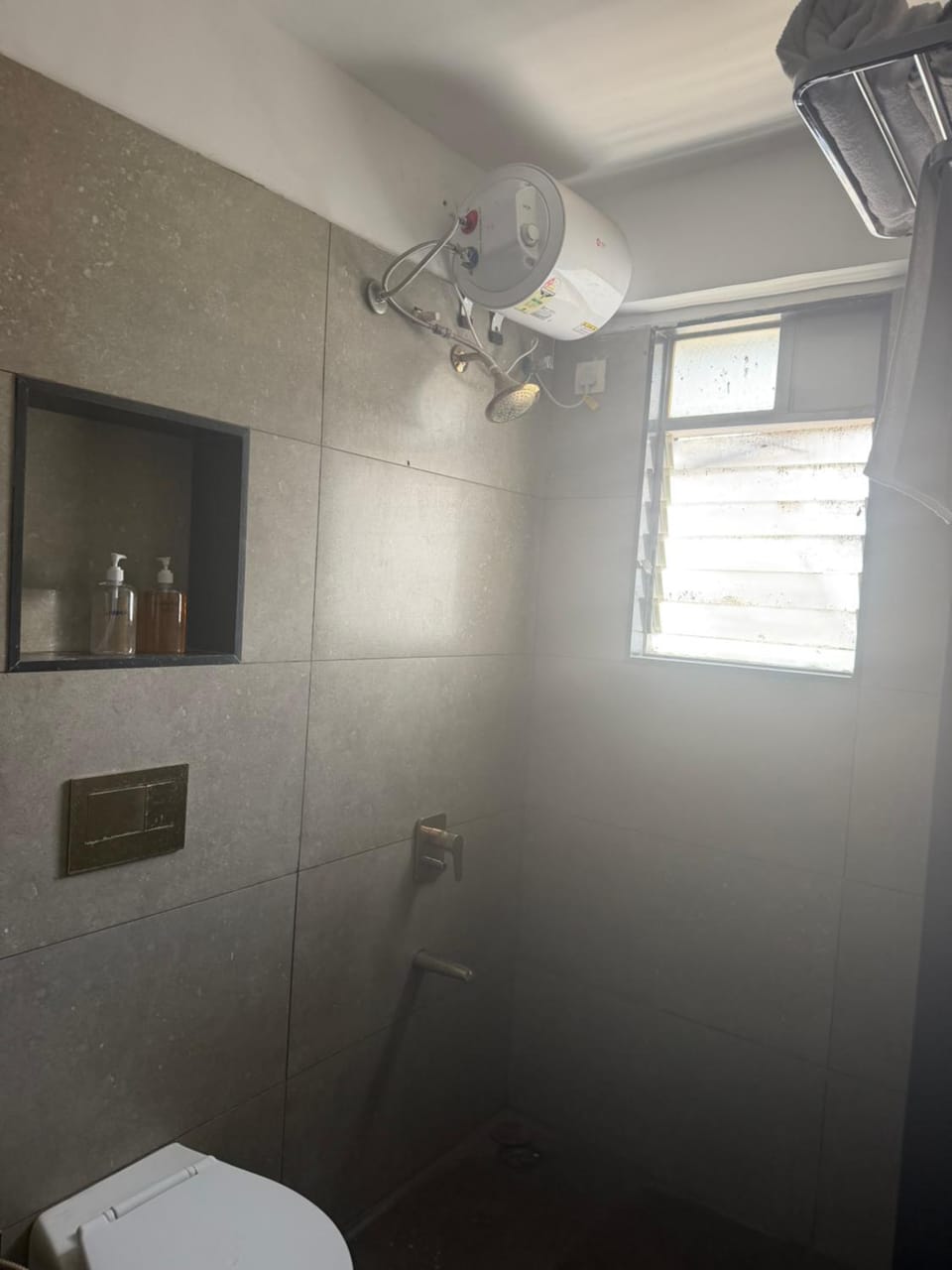 StayHome Apartment in Pune