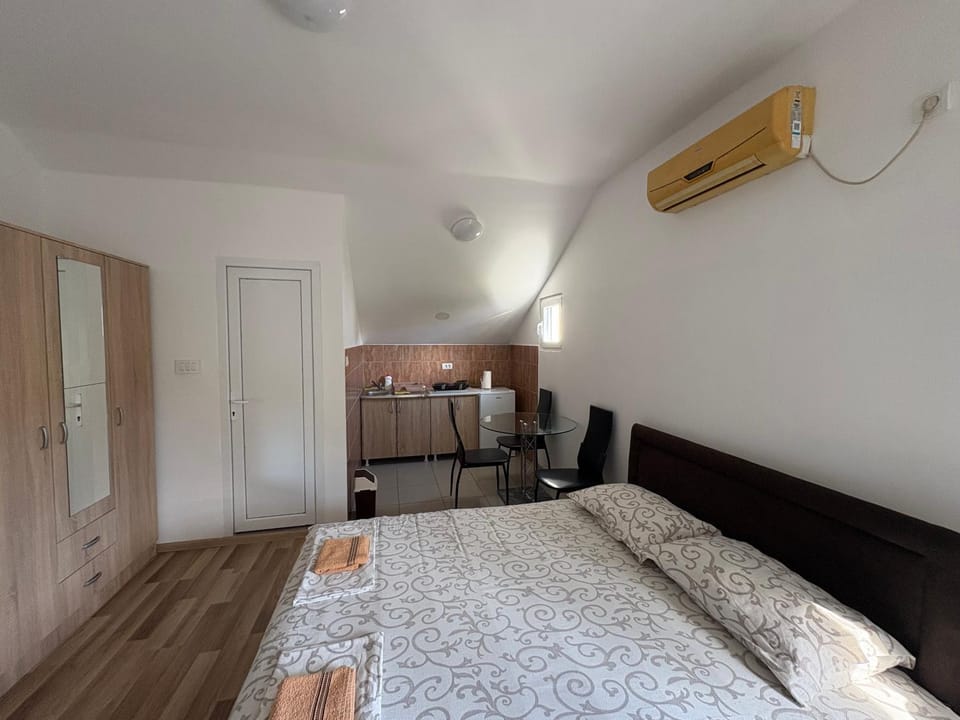 Solis Apartments Sutomore Apartment in Montenegro
