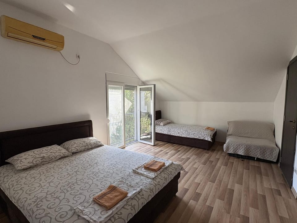 Solis Apartments Sutomore Apartment in Montenegro