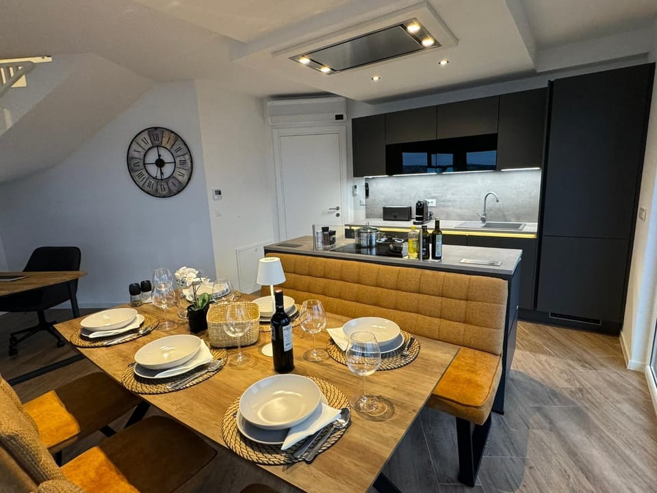 Coffee/tea facilities, Meals, microwave, oven, toaster, kitchen