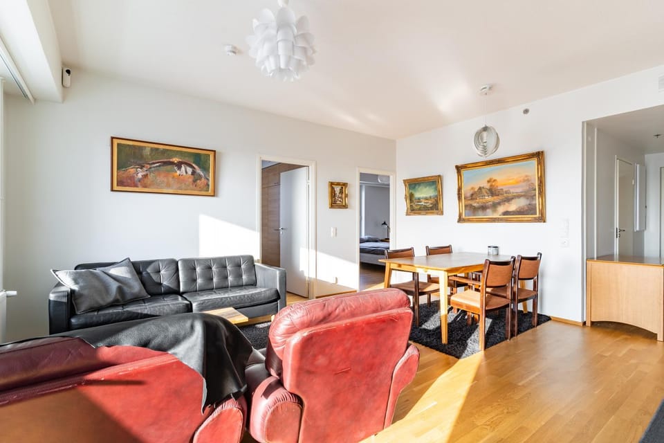Next to metro and shopping center with great seaview Apartment in Uusimaa