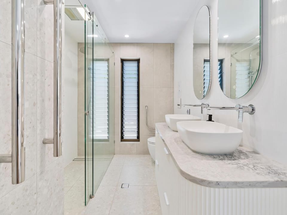 Blue Lagoon Villa with private pool Apartment in Noosa Heads