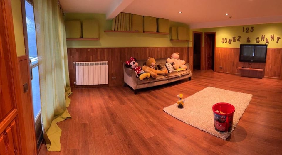 Les Bosquitos Chalet Chalet in Catalonia